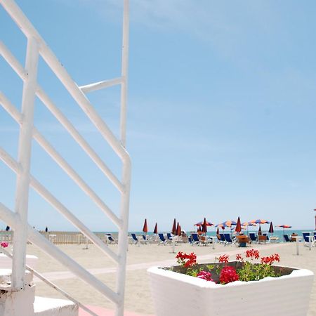 Hotel Villa Eleonora Scauri  Εξωτερικό φωτογραφία