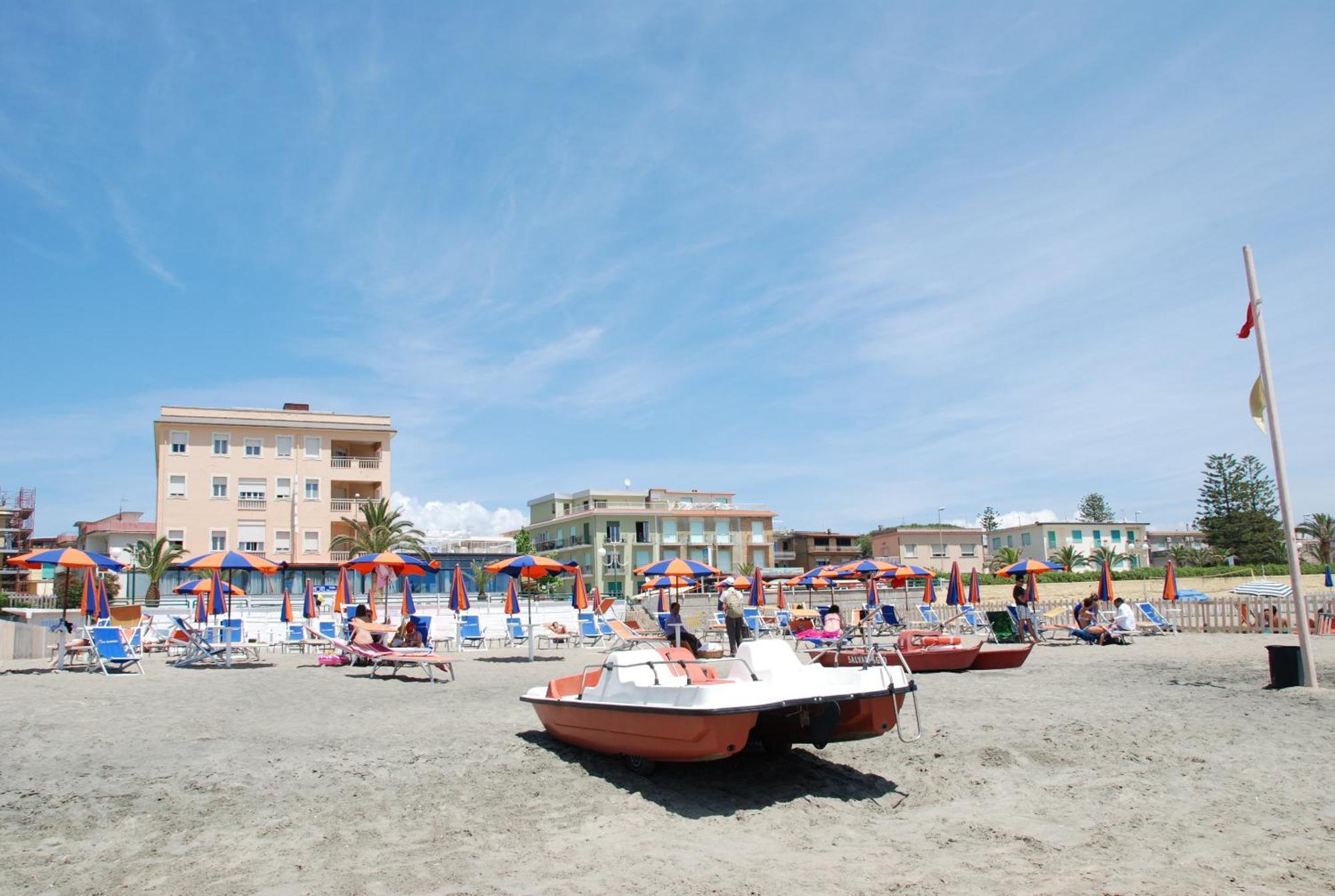 Hotel Villa Eleonora Scauri  Εξωτερικό φωτογραφία