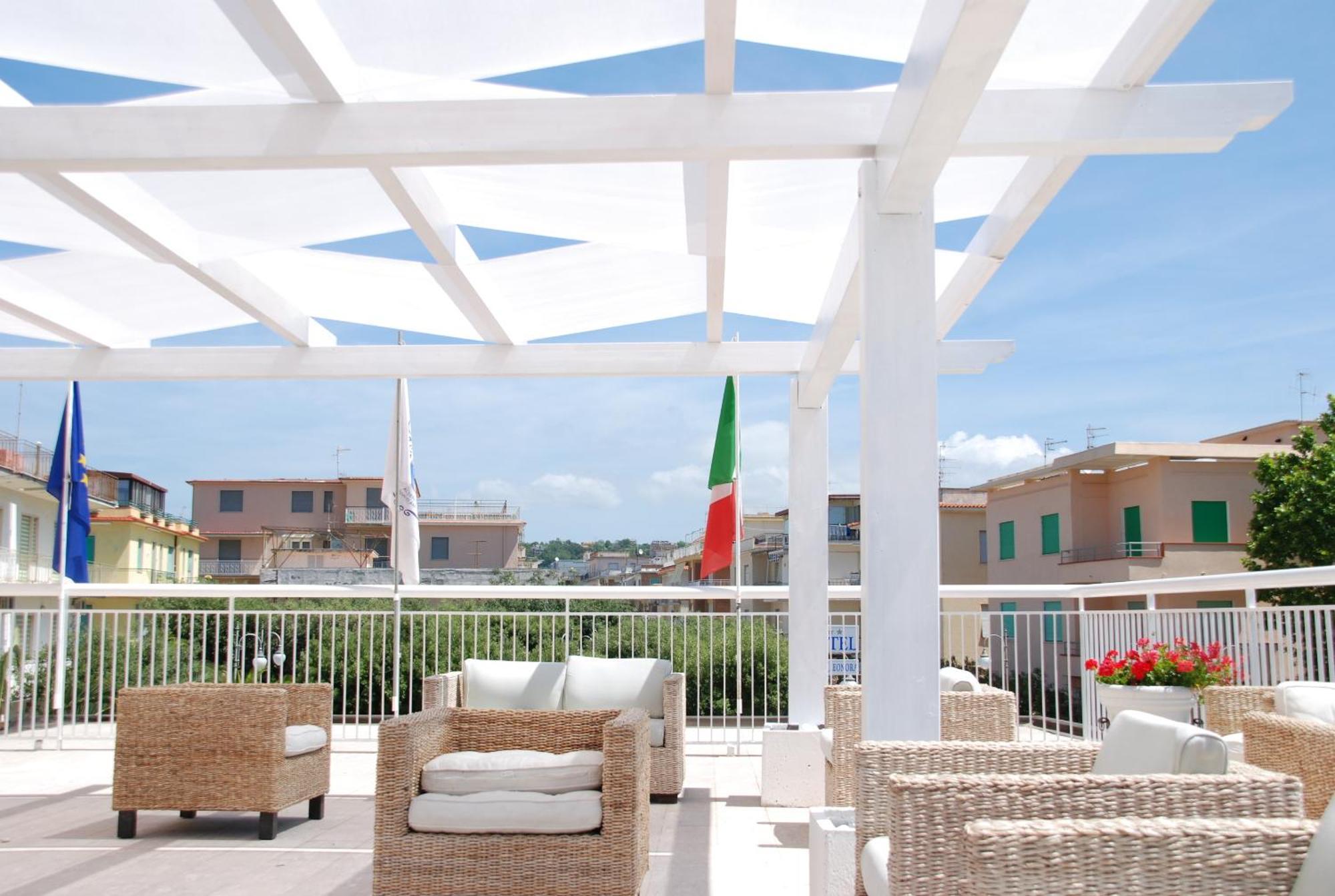 Hotel Villa Eleonora Scauri  Εξωτερικό φωτογραφία
