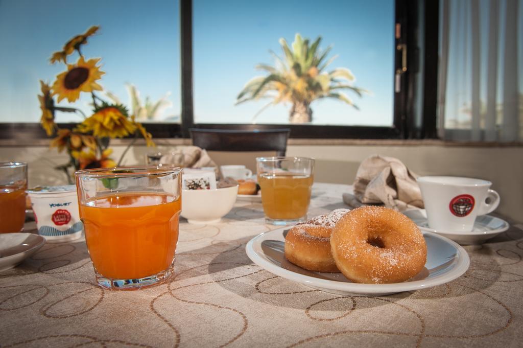 Hotel Villa Eleonora Scauri  Εξωτερικό φωτογραφία