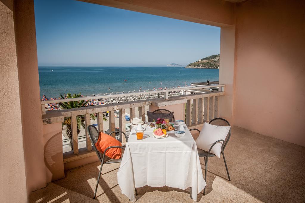 Hotel Villa Eleonora Scauri  Εξωτερικό φωτογραφία